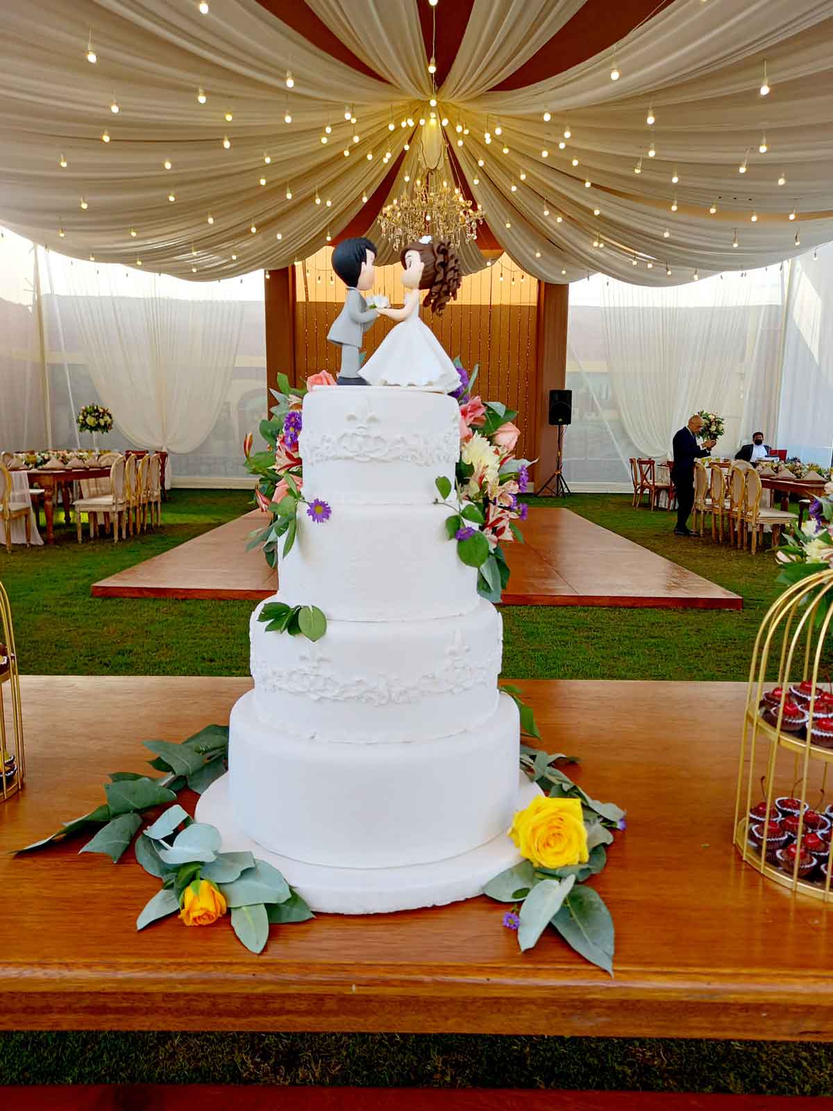 Torta de varios pisos para una celebración